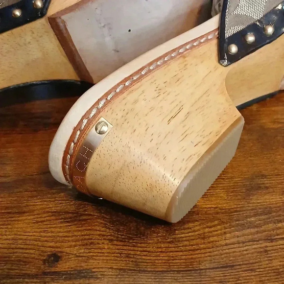 AUTHENTIC COACH LARGE C SIGNATURE BROWN/TAN KITTEN HEEL WOMEN'S 7.5 - Picture 5 of 12